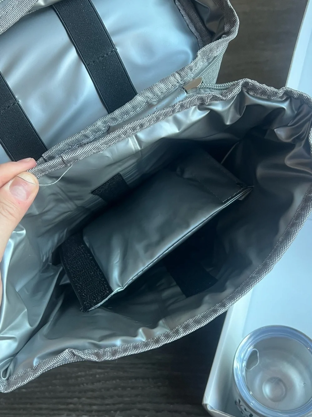 Newlywed travel wine set